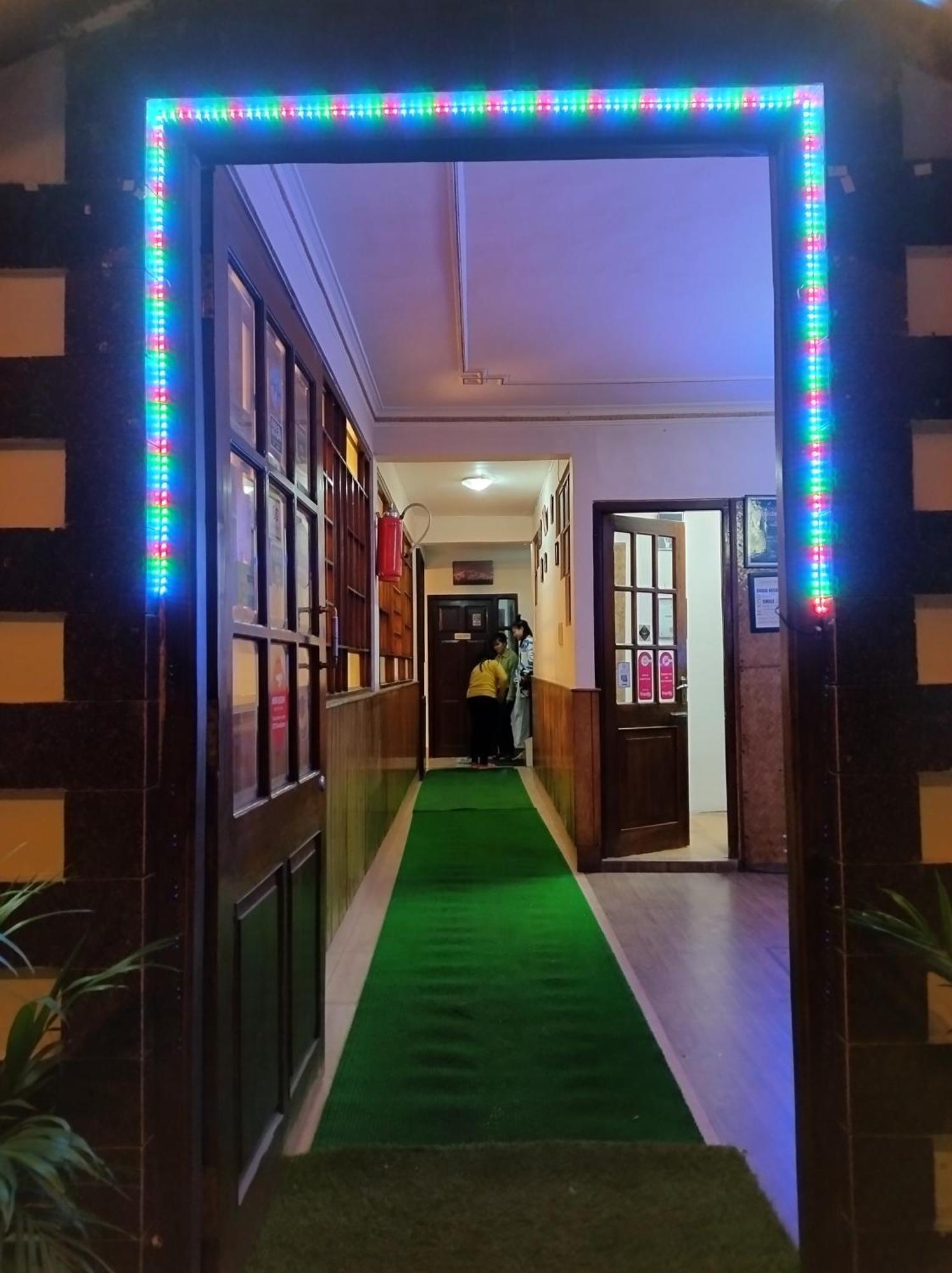 Hotel Bamboo Grove Gangtok Exterior foto